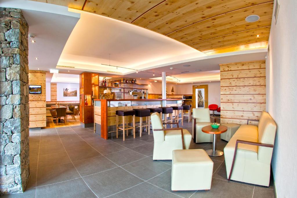 Hotel Lukas Fiss Exterior photo