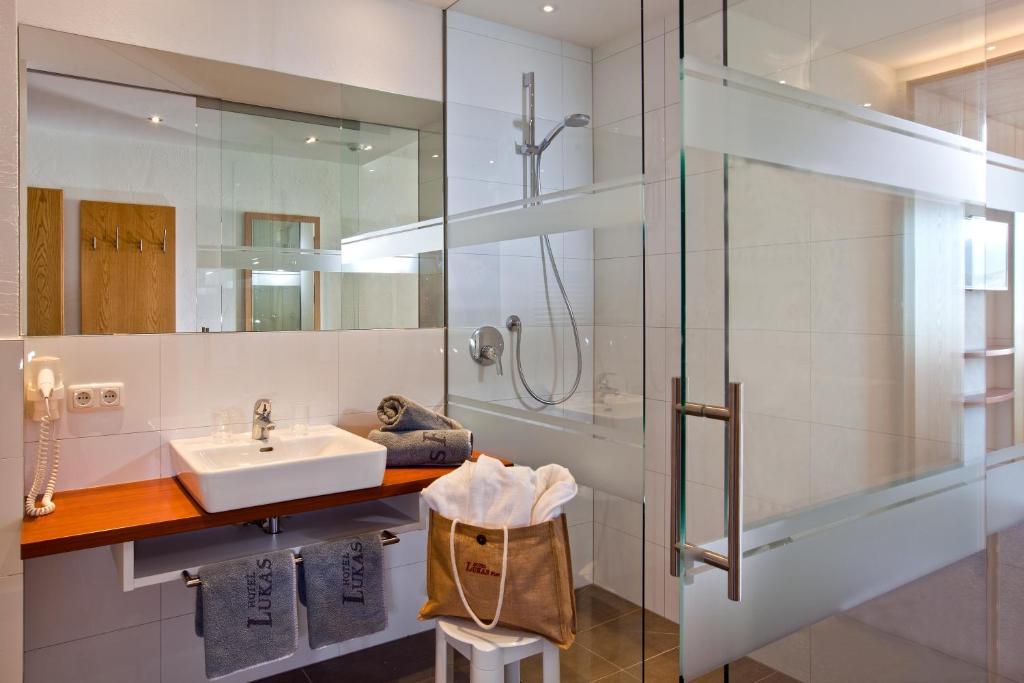 Hotel Lukas Fiss Room photo